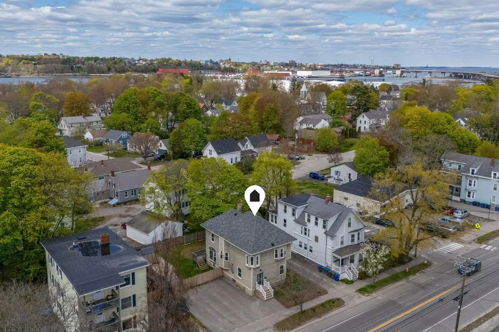 923 Broadway South Portland ME 04106