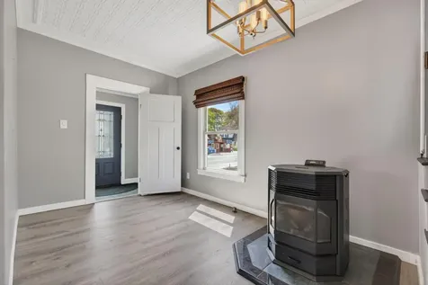 923 Broadway South Portland ME 04106