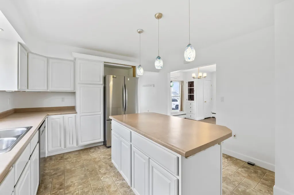 12 Samoset Road Rockland ME 04841