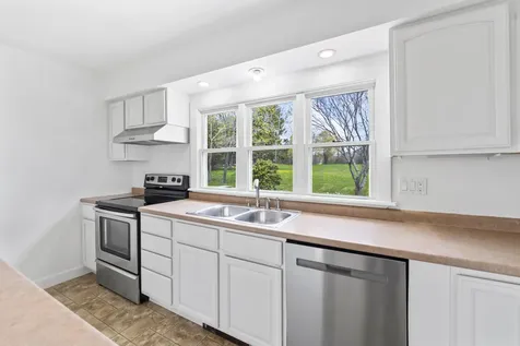 12 Samoset Road Rockland ME 04841