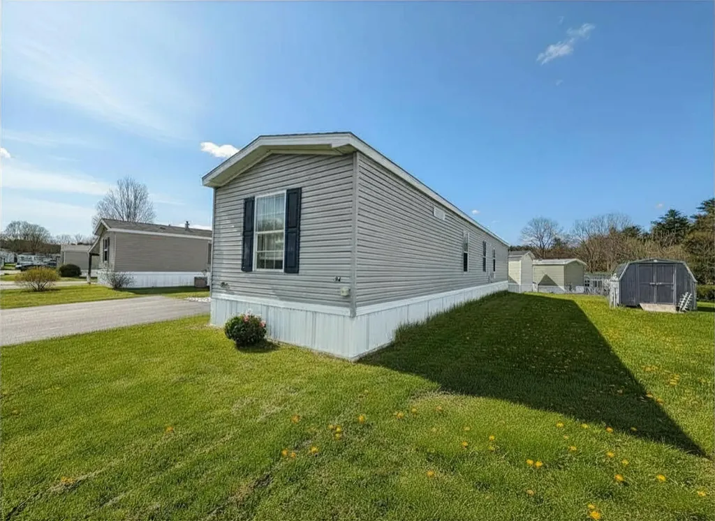 52 Oxbow Drive Lewiston ME 04240