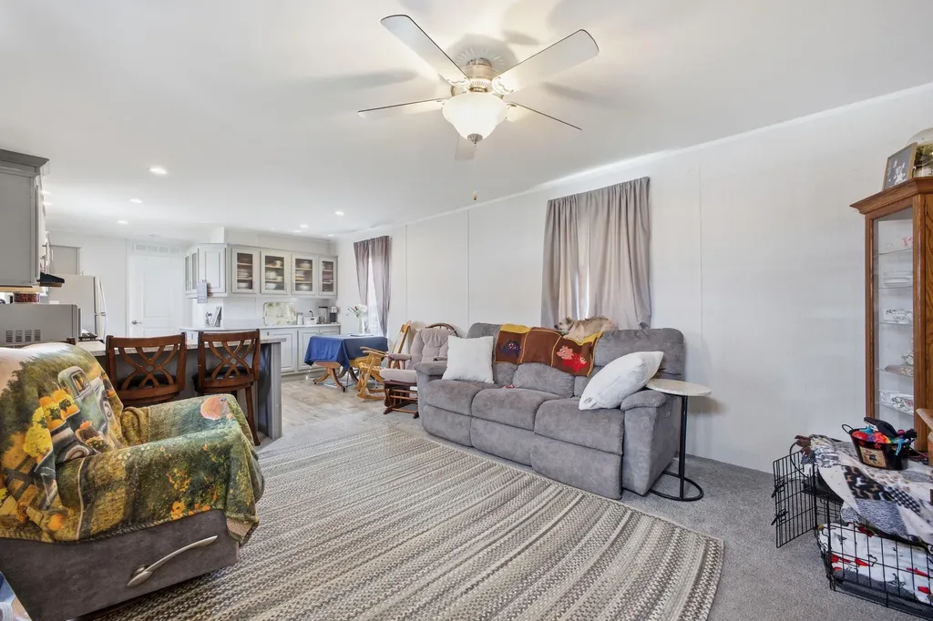 52 Oxbow Drive Lewiston ME 04240