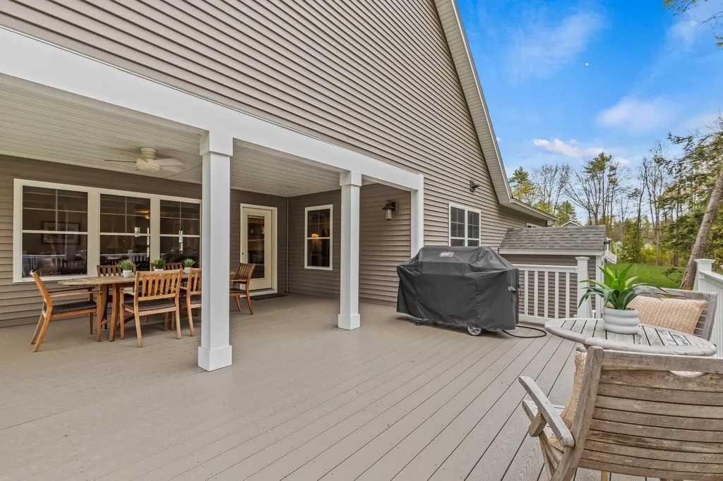 14 Theresa Masse Lane Scarborough ME 04074