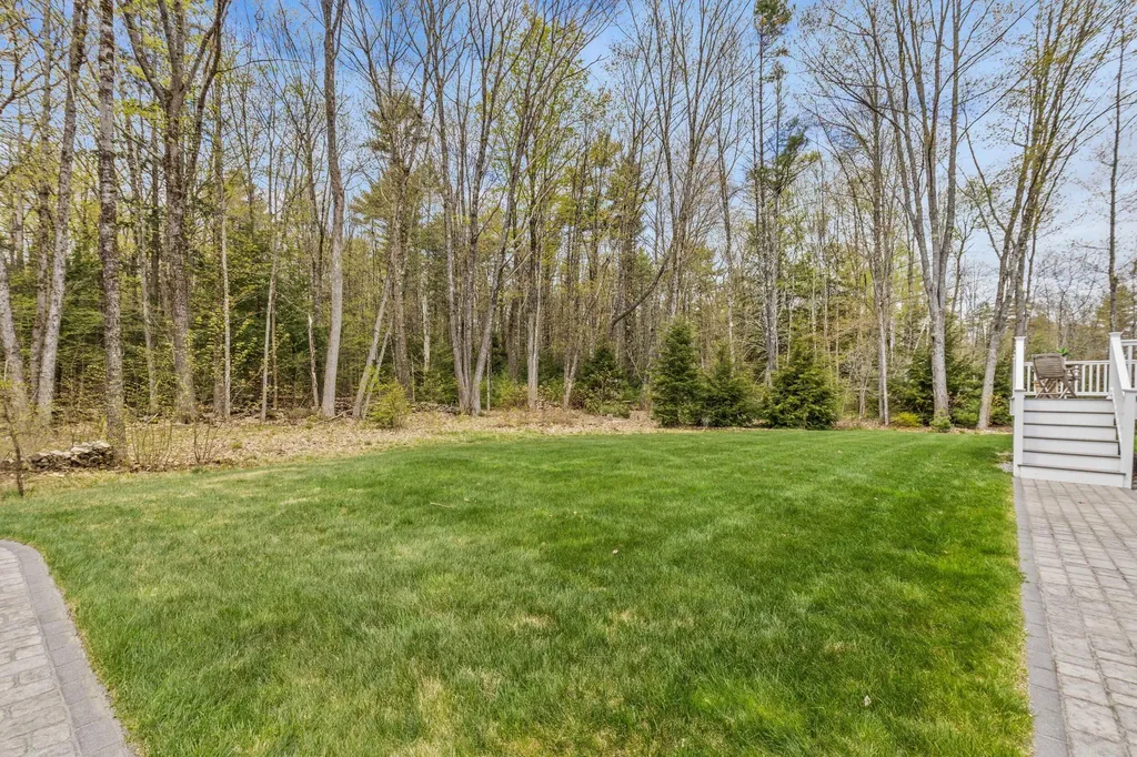 14 Theresa Masse Lane Scarborough ME 04074