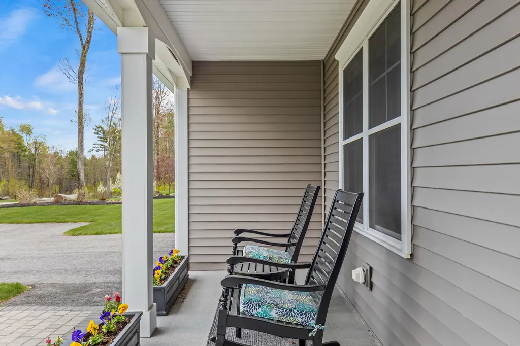 14 Theresa Masse Lane Scarborough ME 04074