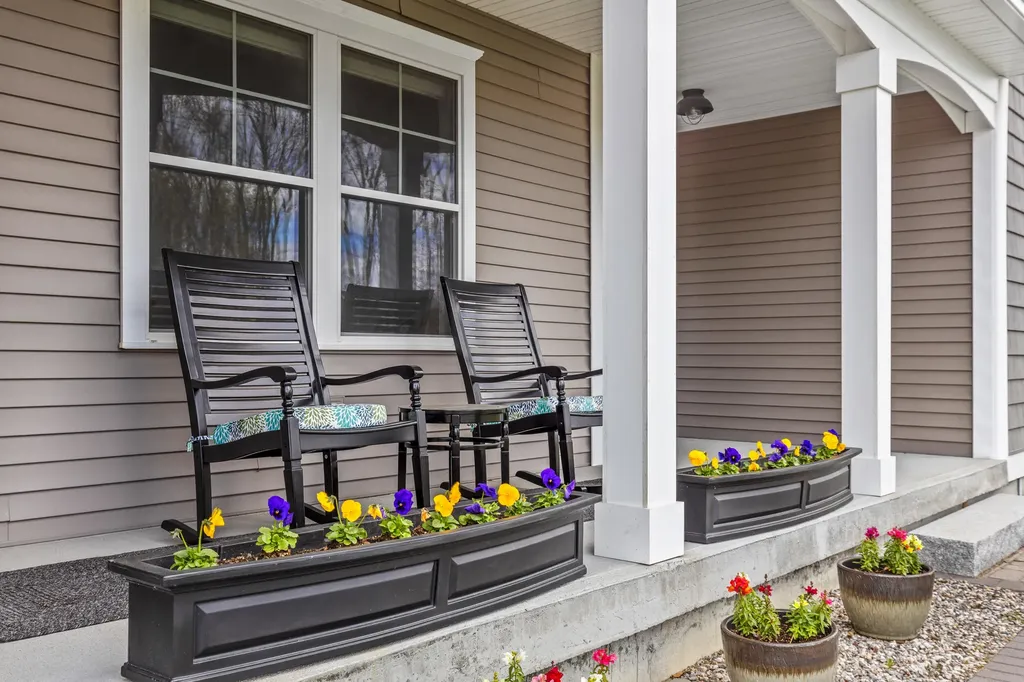 14 Theresa Masse Lane Scarborough ME 04074