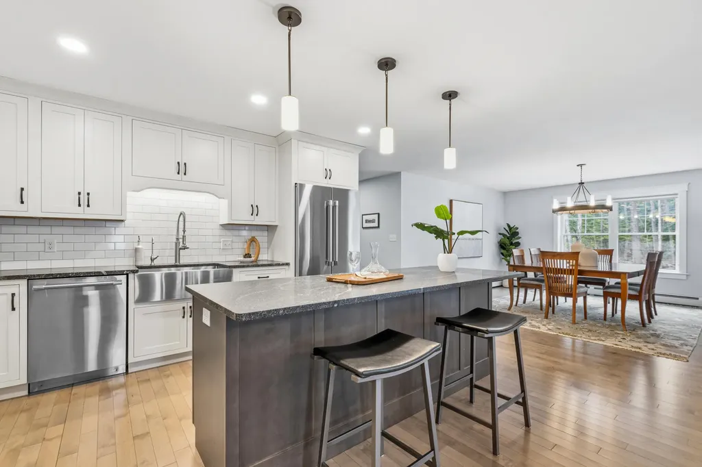 14 Theresa Masse Lane Scarborough ME 04074