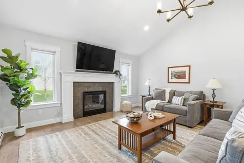 14 Theresa Masse Lane Scarborough ME 04074