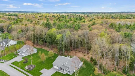 14 Theresa Masse Lane Scarborough ME 04074