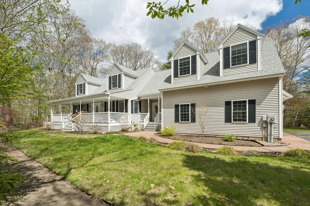 20 Rachel Drive Kennebunk ME 04043