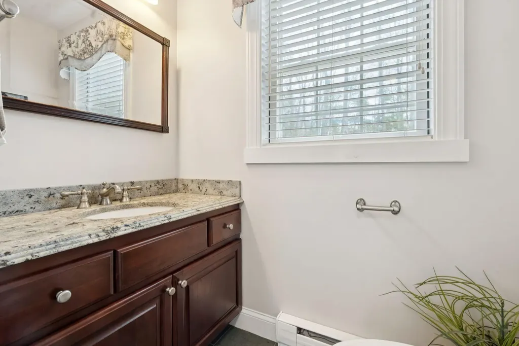20 Rachel Drive Kennebunk ME 04043