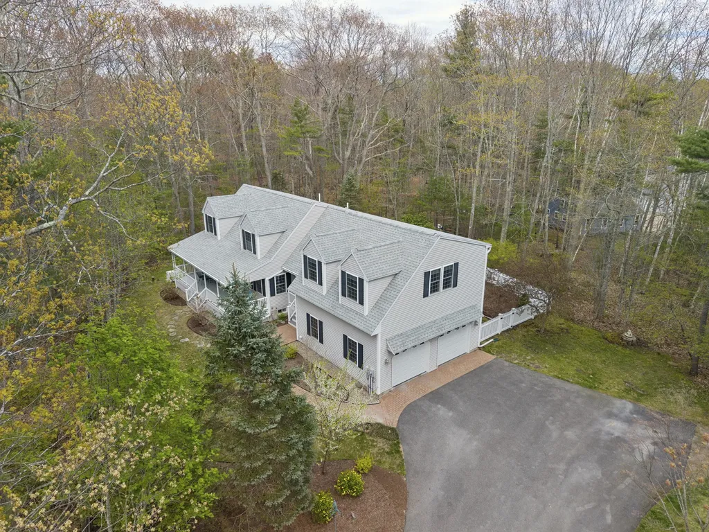 20 Rachel Drive Kennebunk ME 04043