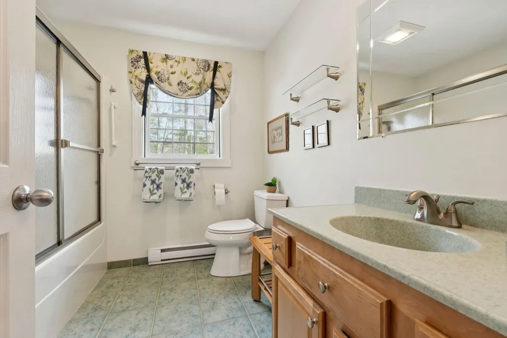 20 Rachel Drive Kennebunk ME 04043