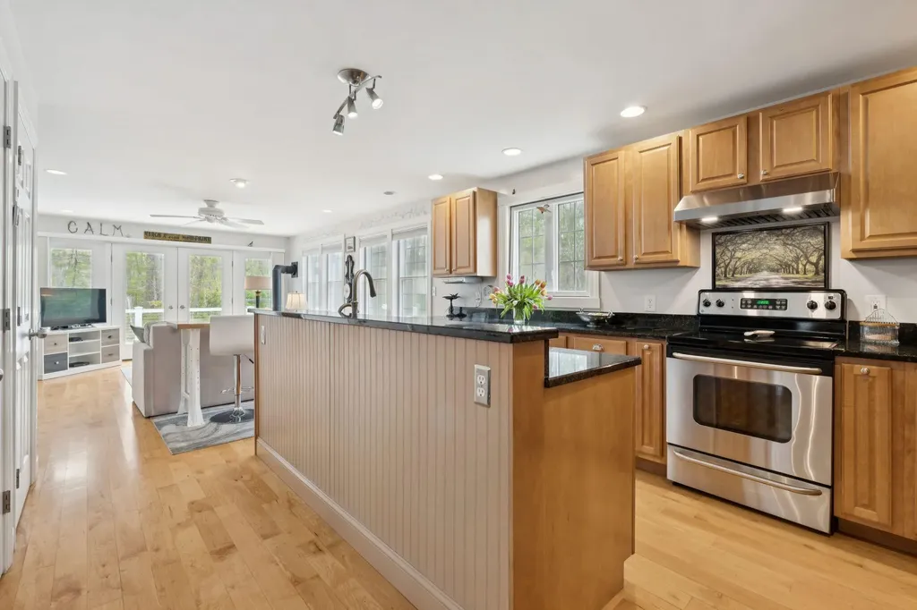 20 Rachel Drive Kennebunk ME 04043