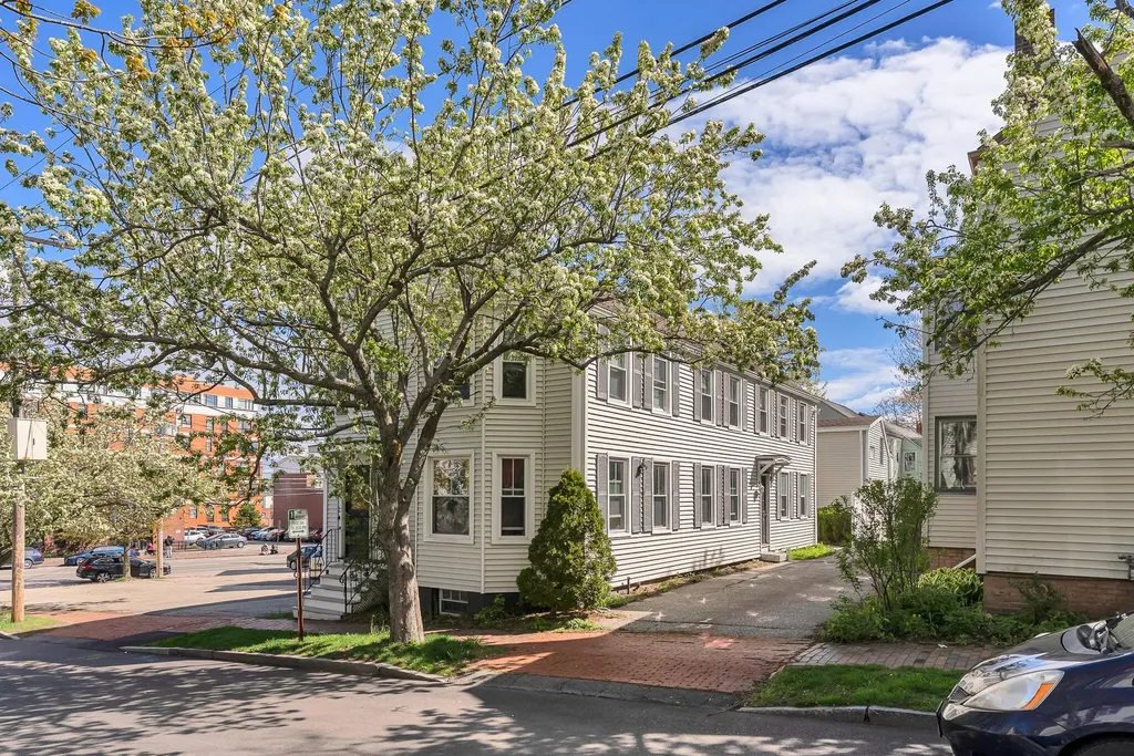 29 Parris Street Portland ME 04101