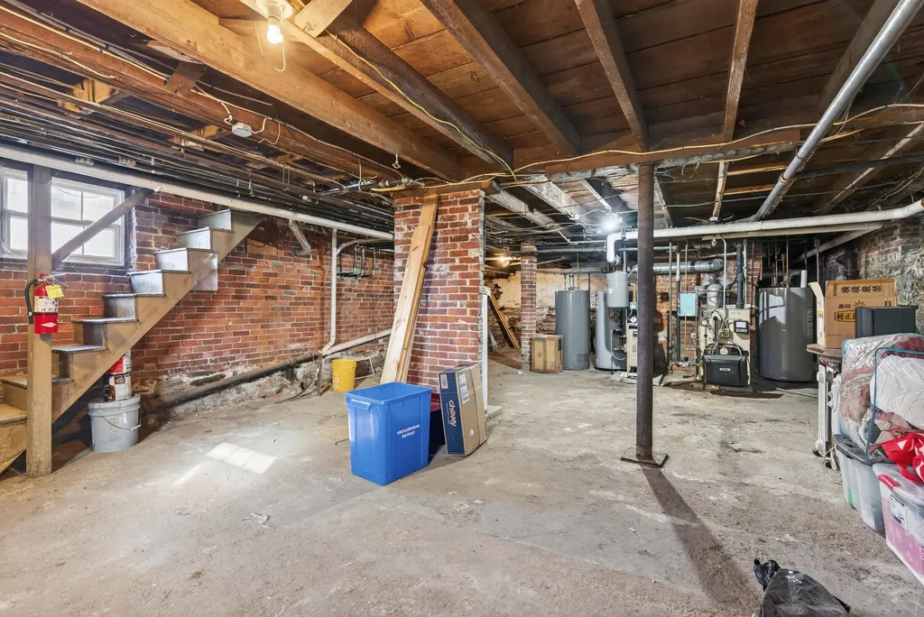 29 Parris Street Portland ME 04101