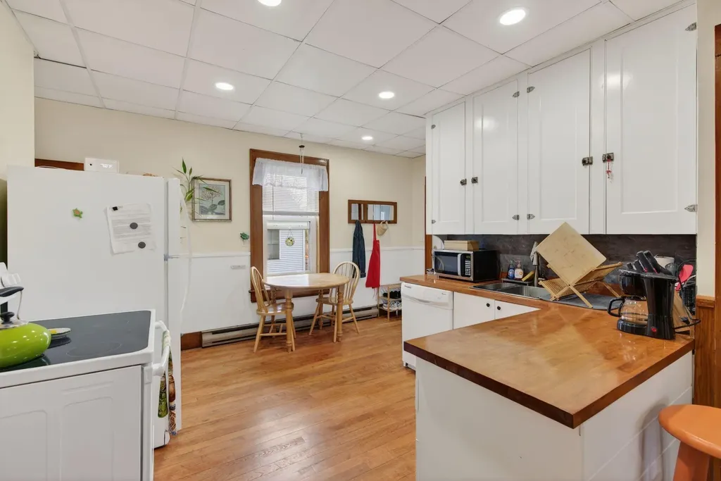 4 Highland Street Biddeford ME 04005