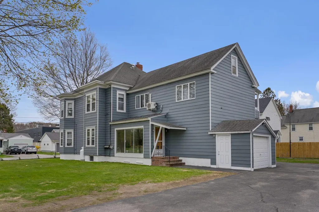 4 Highland Street Biddeford ME 04005