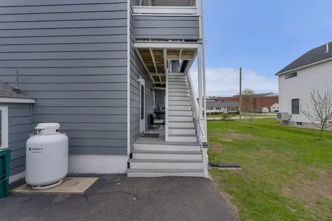 4 Highland Street Biddeford ME 04005