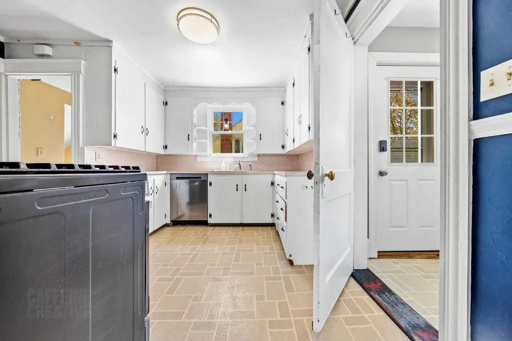 35 Strathmore Road South Portland ME 04106