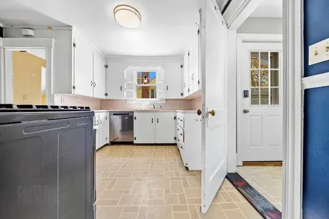 35 Strathmore Road South Portland ME 04106