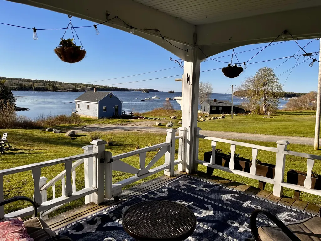 24 Creek Road Bremen ME 04551