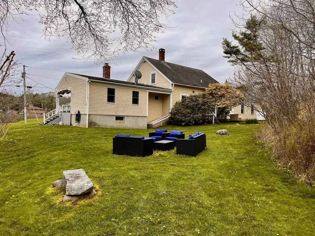24 Creek Road Bremen ME 04551