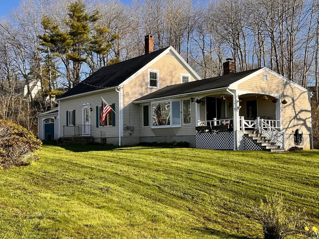 24 Creek Road Bremen ME 04551