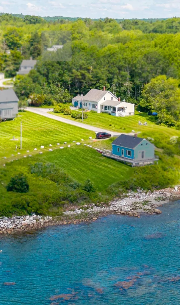 24 Creek Road Bremen ME 04551