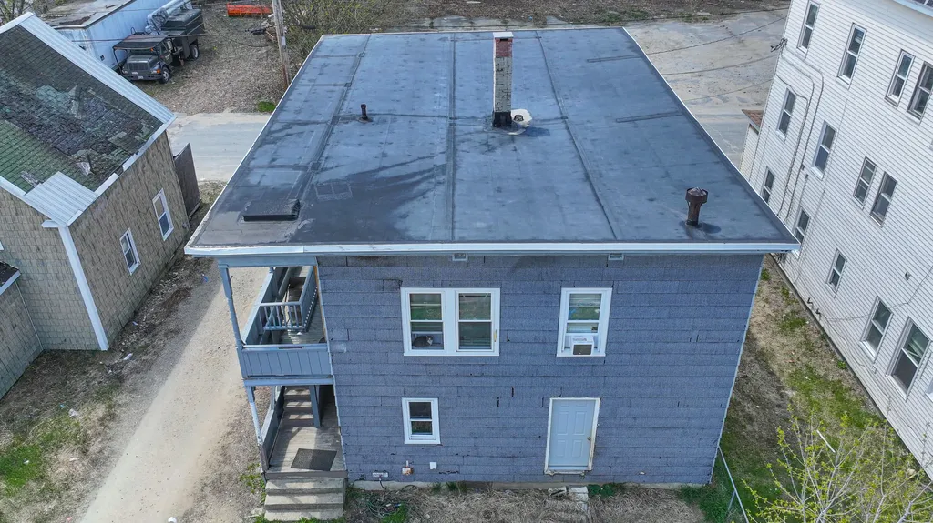 11 Holman Avenue Mexico ME 04257