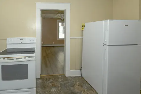 11 Holman Avenue Mexico ME 04257