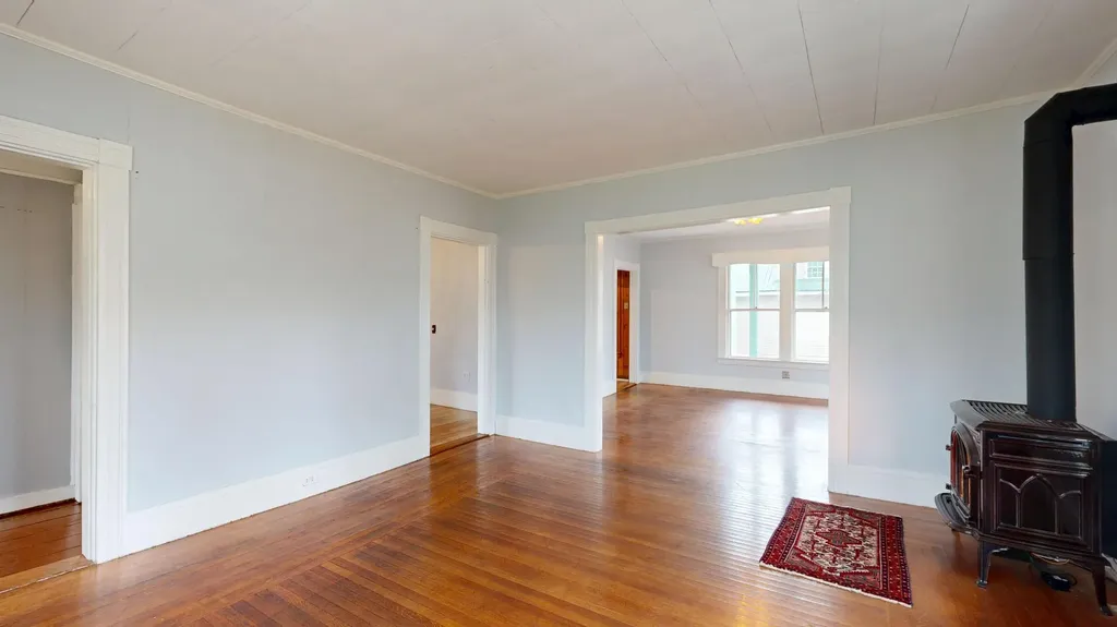 8 Morrill Street Buckfield ME 04220