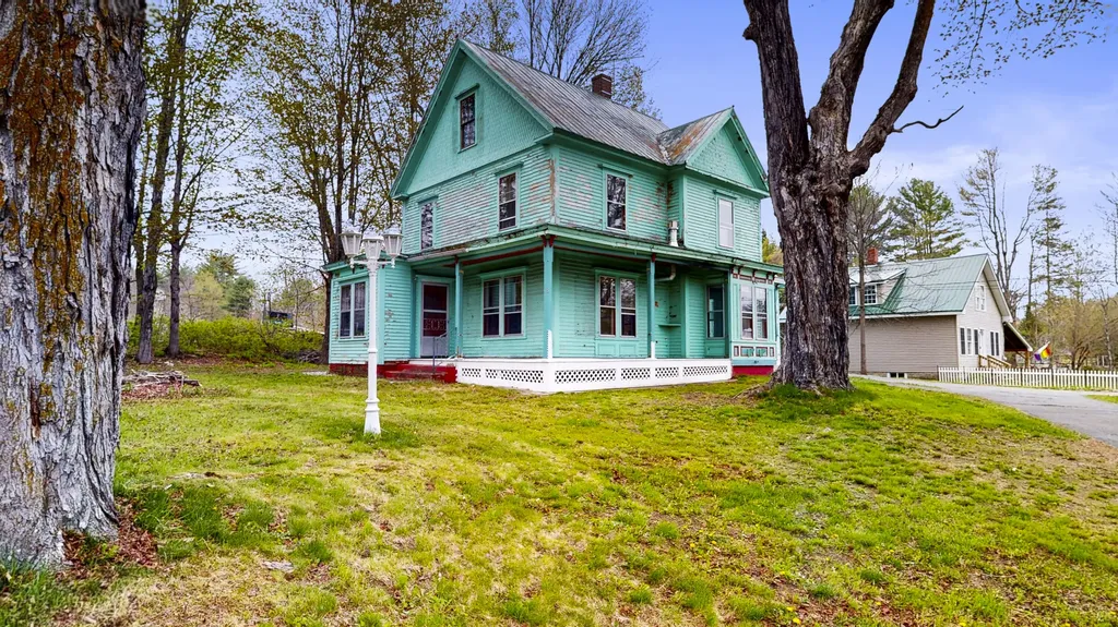 8 Morrill Street Buckfield ME 04220