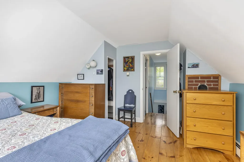 59 New Island Avenue Portland ME 04108