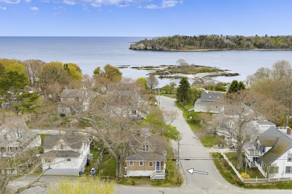 59 New Island Avenue Portland ME 04108
