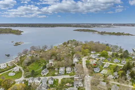 59 New Island Avenue Portland ME 04108