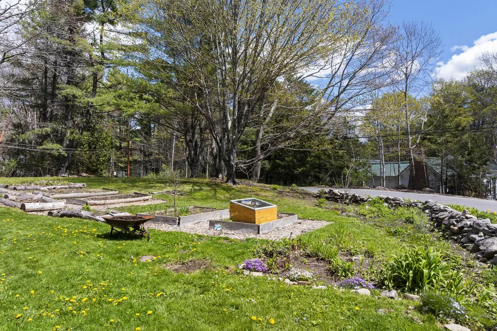 65 Borland Hill Road Nobleboro ME 04555