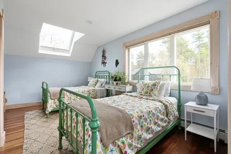 124 Middle Road Woolwich ME 04579