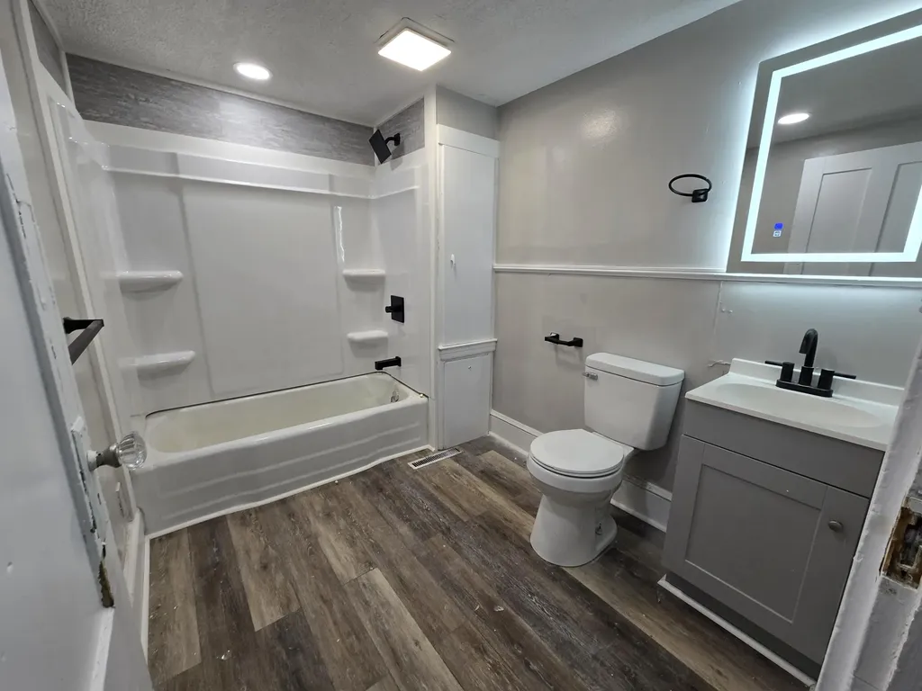 9 Morton Place Augusta ME 04330