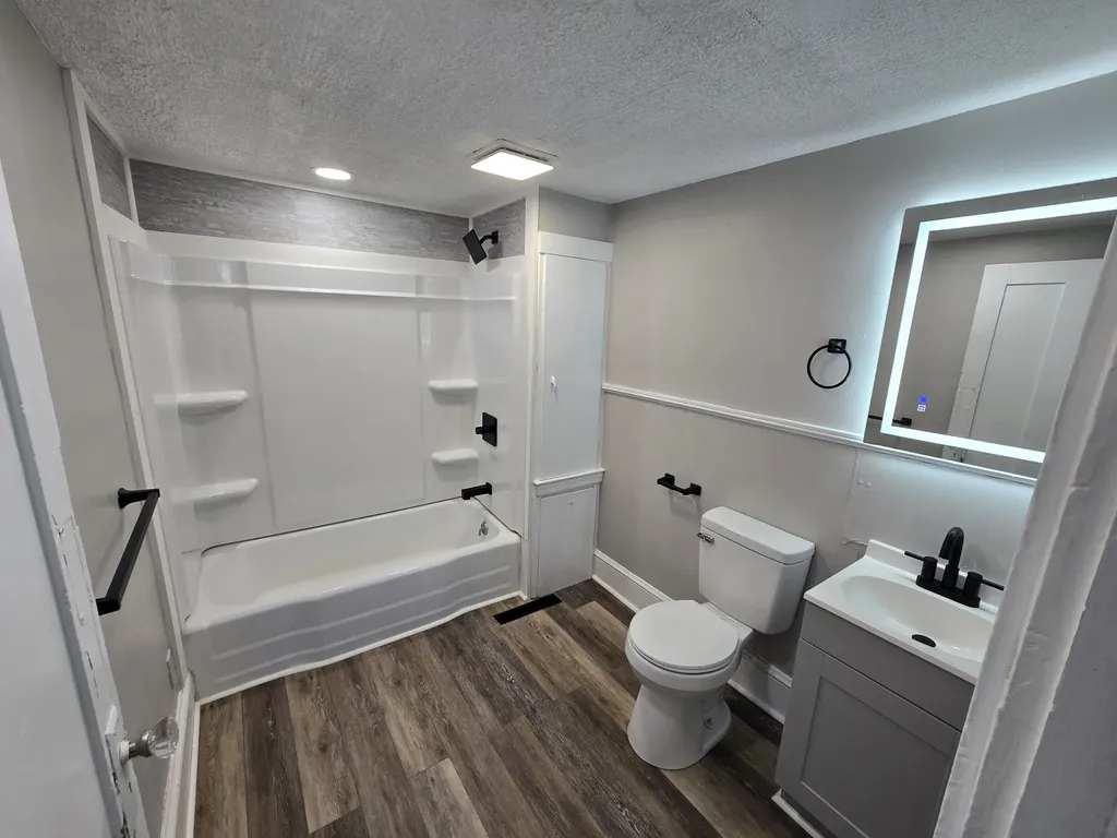 9 Morton Place Augusta ME 04330
