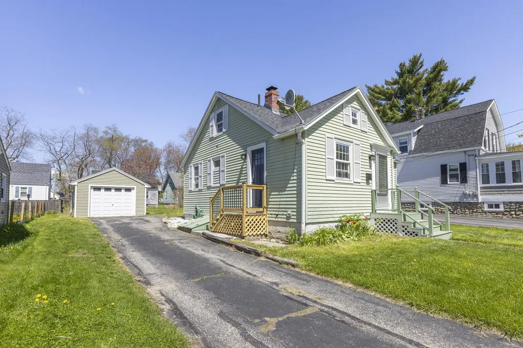 24 Westminster Avenue Portland ME 04103