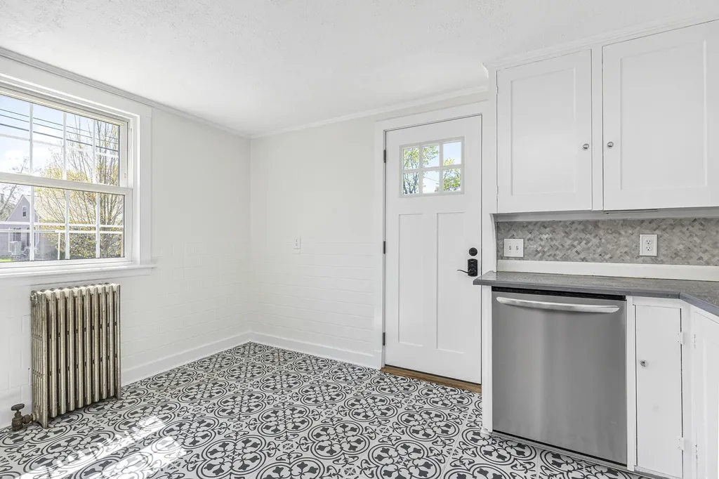 24 Westminster Avenue Portland ME 04103