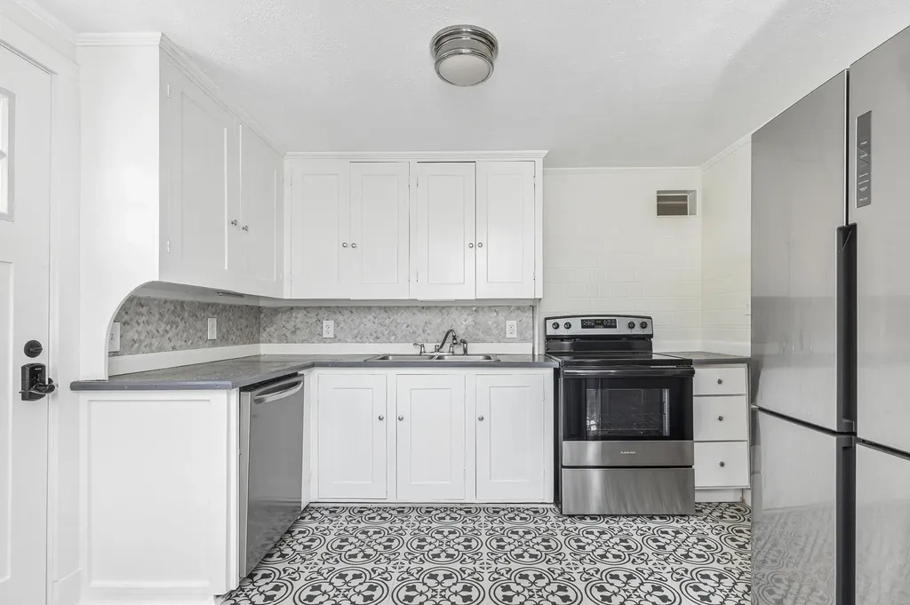 24 Westminster Avenue Portland ME 04103