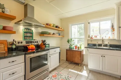 35 Orange Street Rockland ME 04841