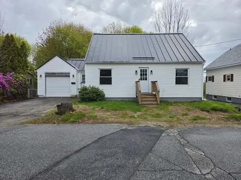 35 Webber Avenue Lewiston ME 04240