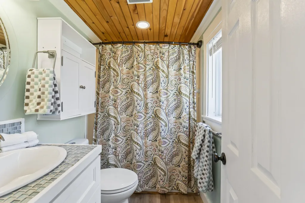 100 Whites Cove Lane Georgetown ME 04548