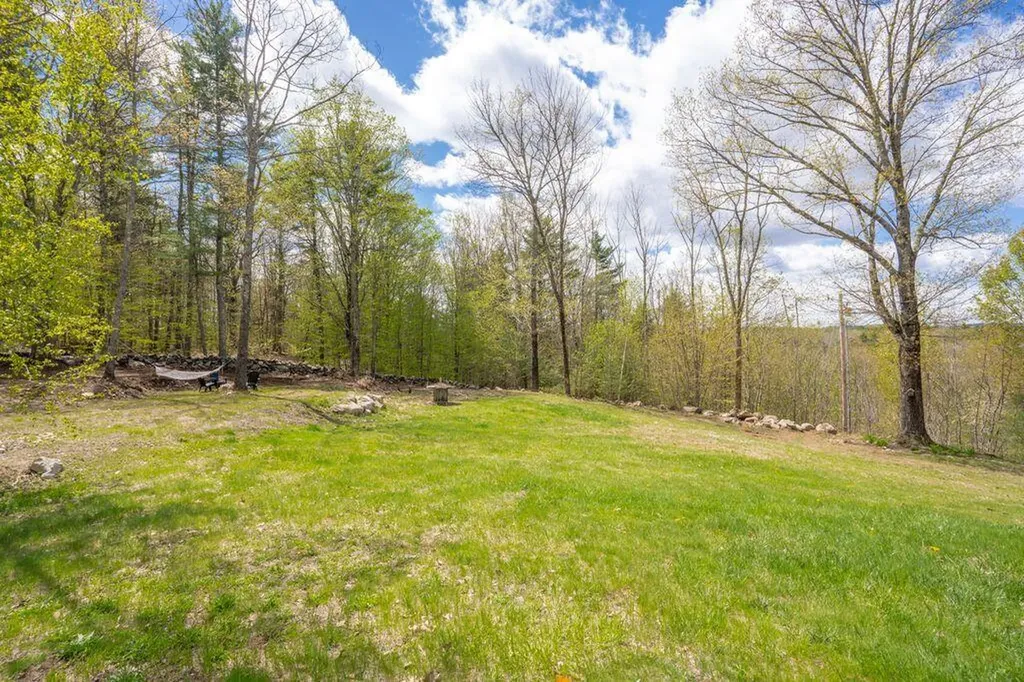 15 Waldron Drive Limerick ME 04048