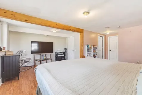 15 Waldron Drive Limerick ME 04048
