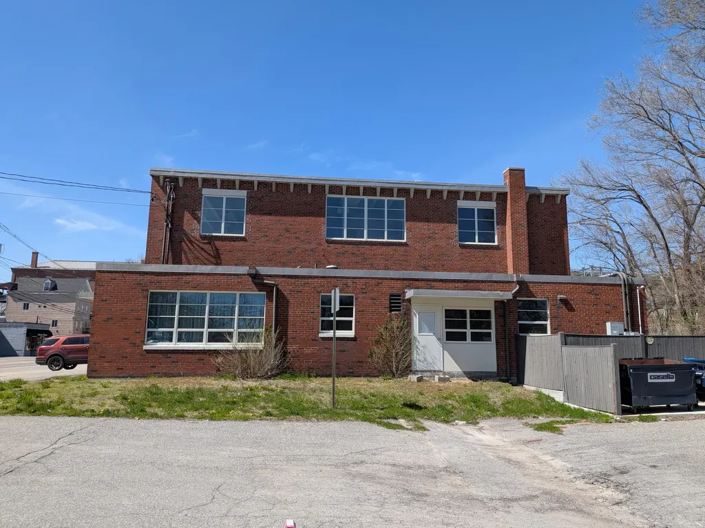 188 Lincoln Street Lewiston ME 04240