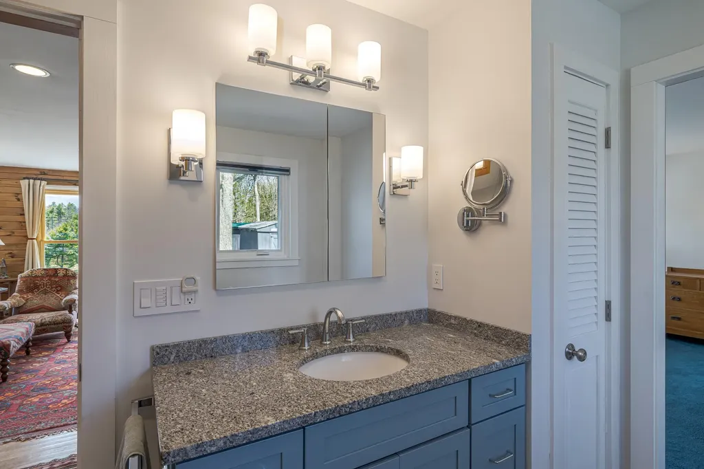 27 Town Landing Road Penobscot ME 04476